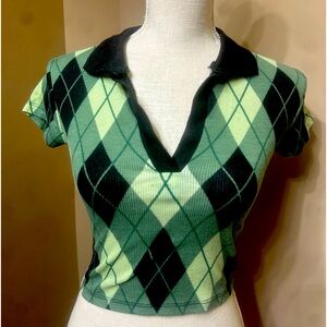 Super cute argyle collared crop top